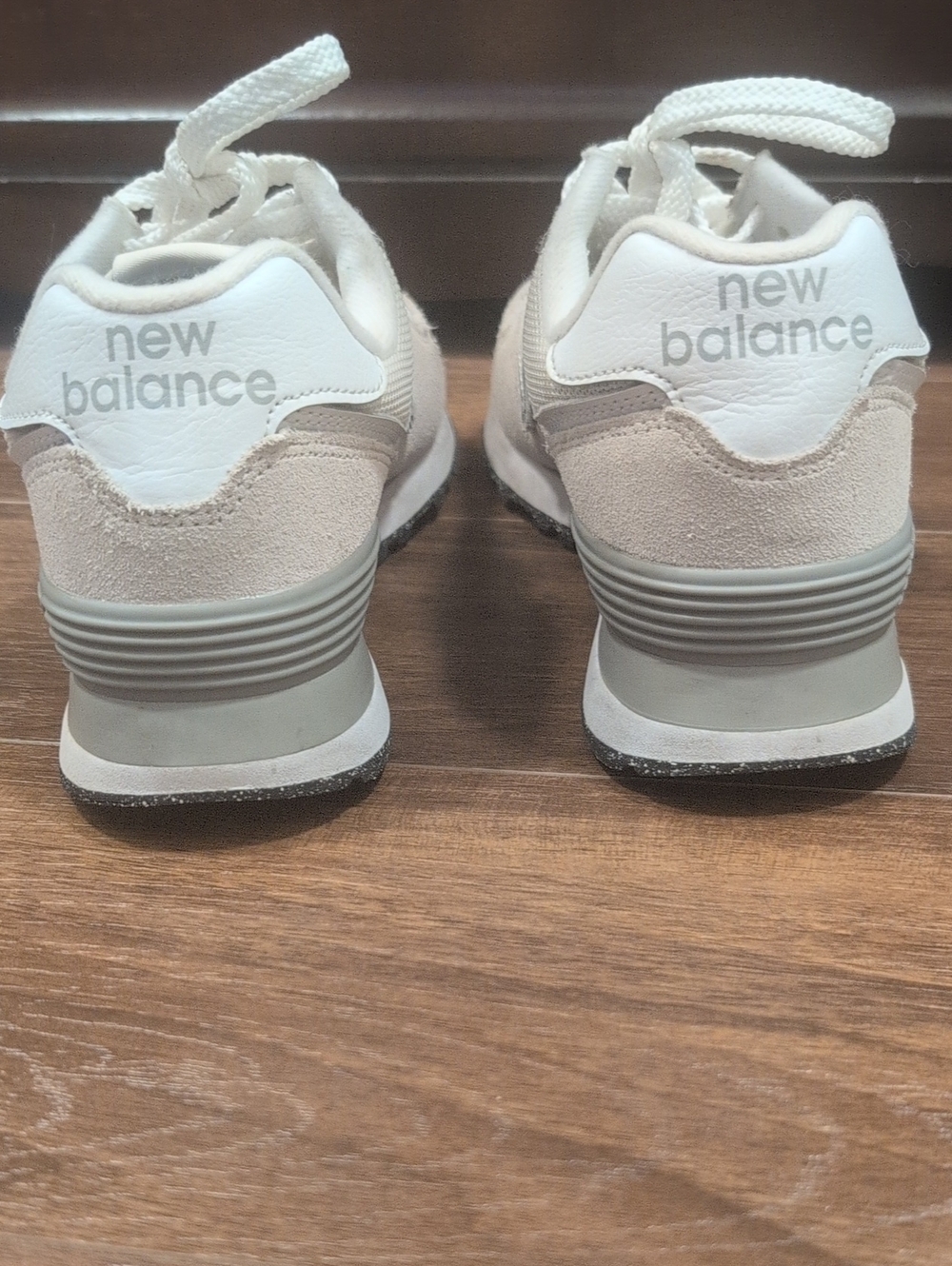 New Balance 574 Classic Women's Athletic Sneakers in Light Gray and White - Picture 5 of 8